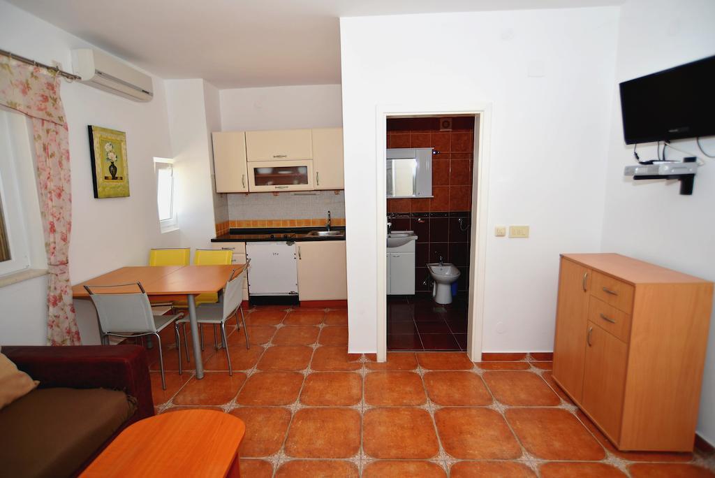 Apartment Sm Herceg Novi Cameră foto